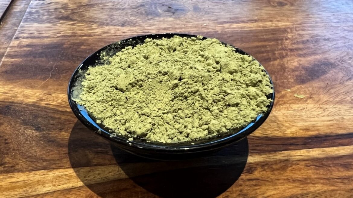 Kratom Powder